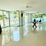 Apartamento Frente Al Mar