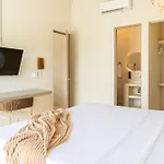 Villa Con Piscina Privada En Covenas Sucre