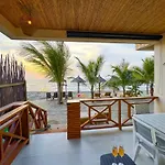 Selvatica Mar Lodge