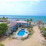 Hotel Brisas Del Mar
