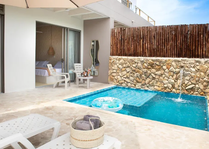 Villa Con Piscina Privada En Covenas Sucre