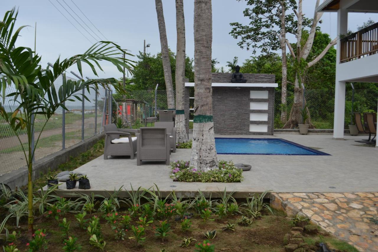 Atlantis Country house *