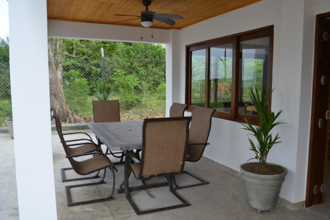 Atlantis Country house