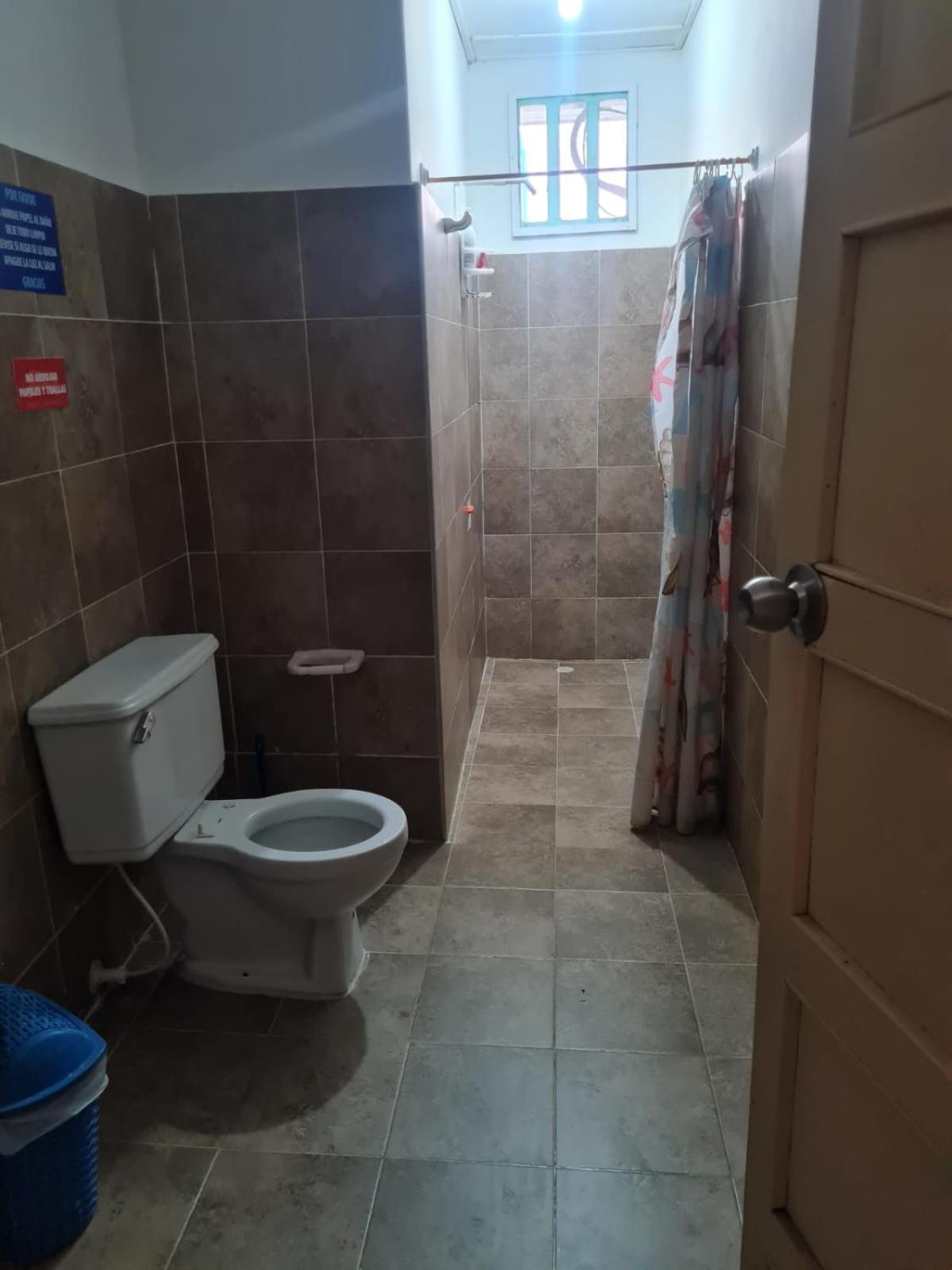 Hostal Coveñas Inn Pensión *