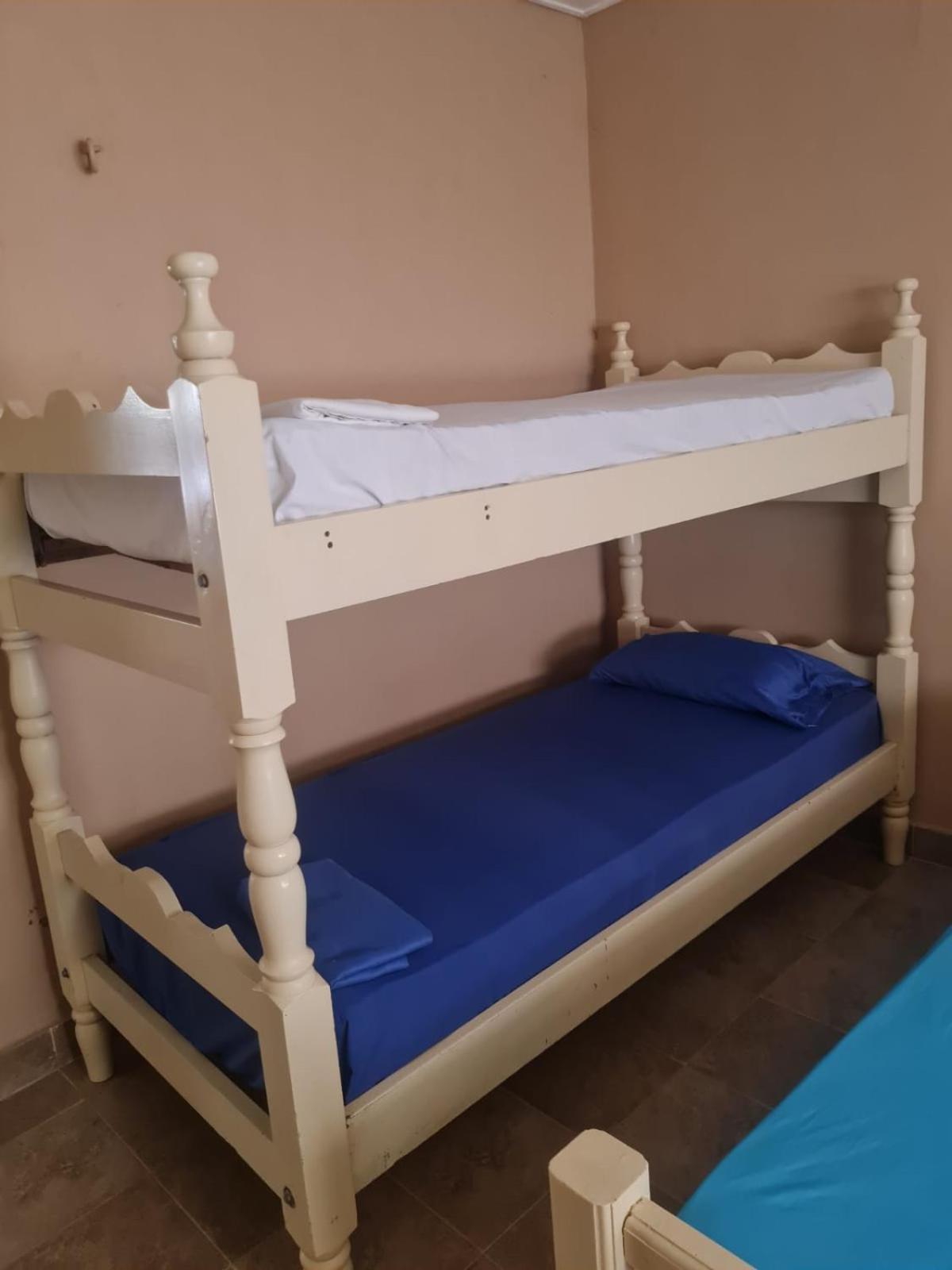 Hostal Coveñas Inn