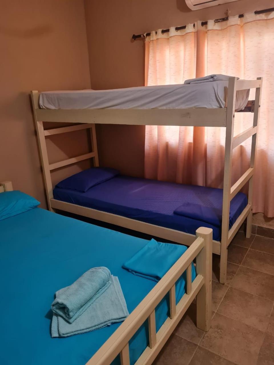 Hostal Coveñas Inn