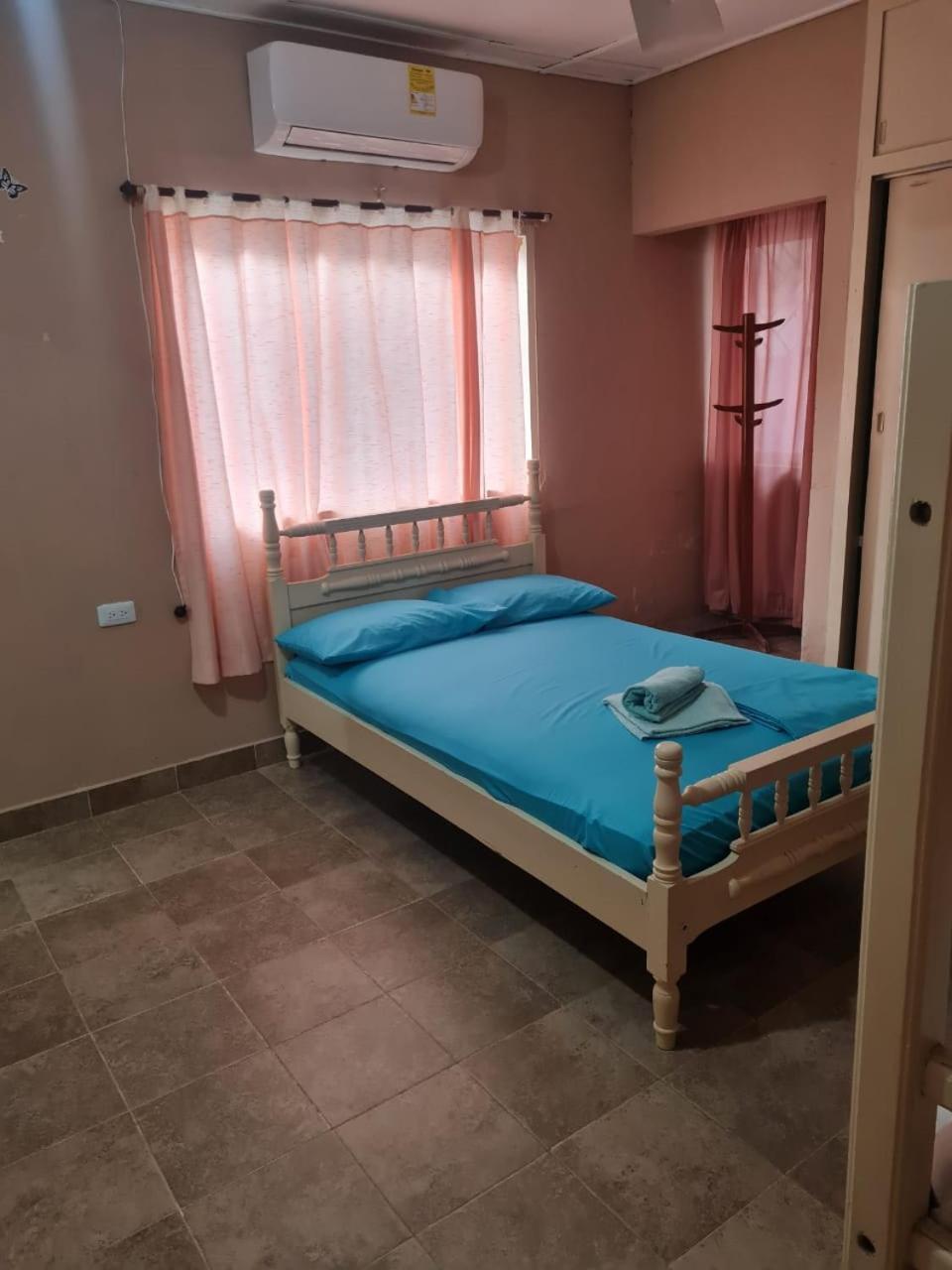 Hostal Coveñas Inn Pensión *