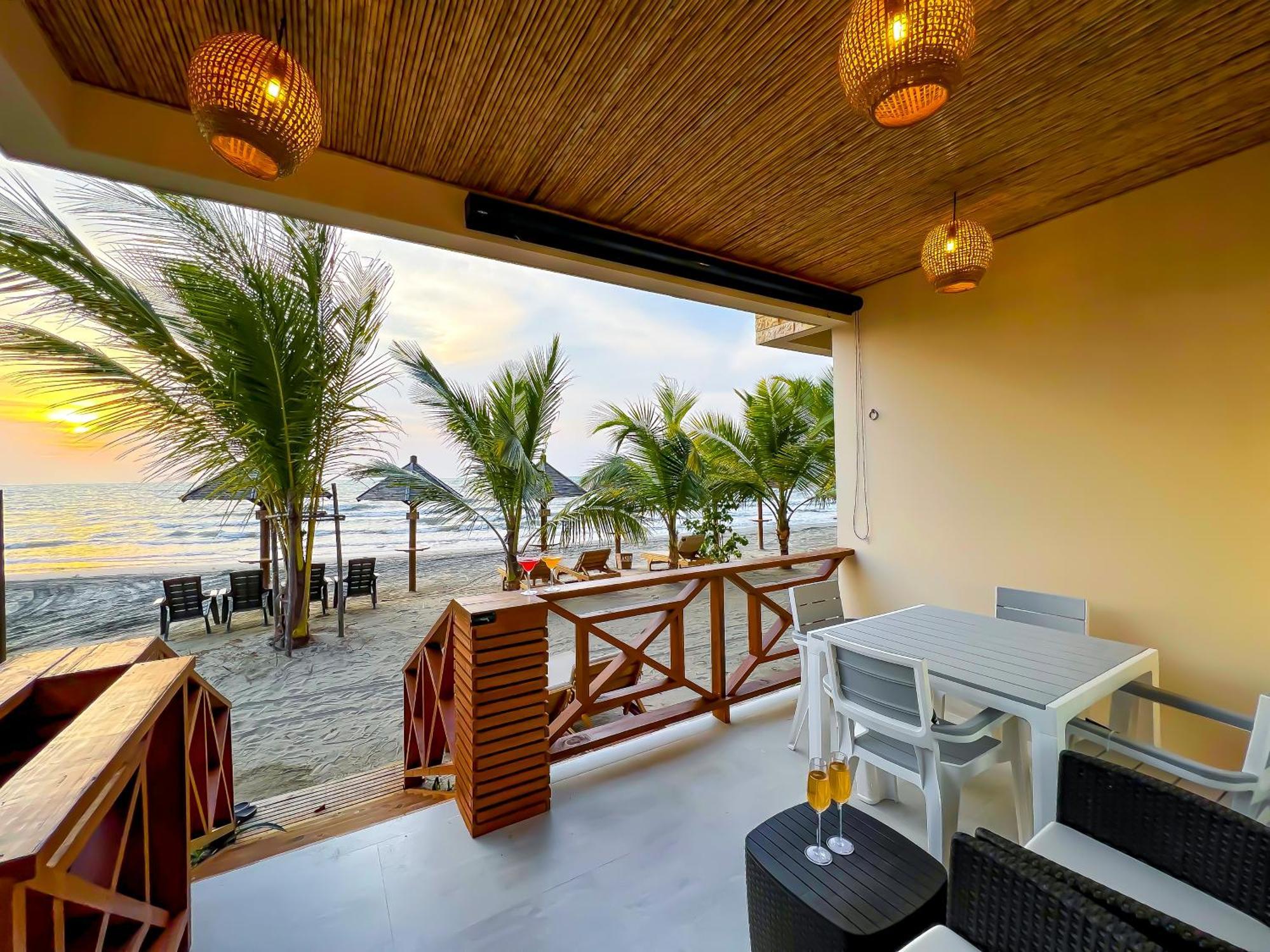 Apartahotel Selvatica Mar Vista Al Mar