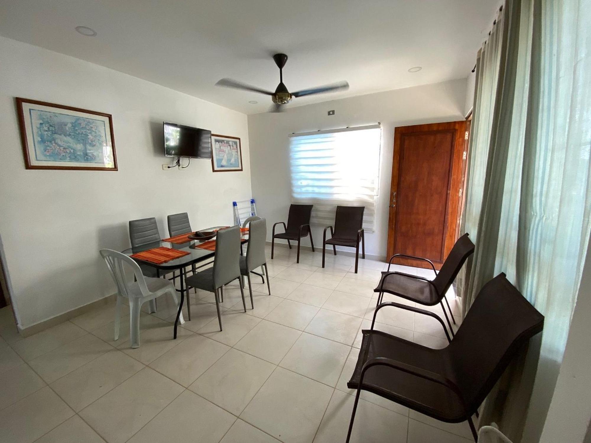 Casa De Playa Manecal * Covenas