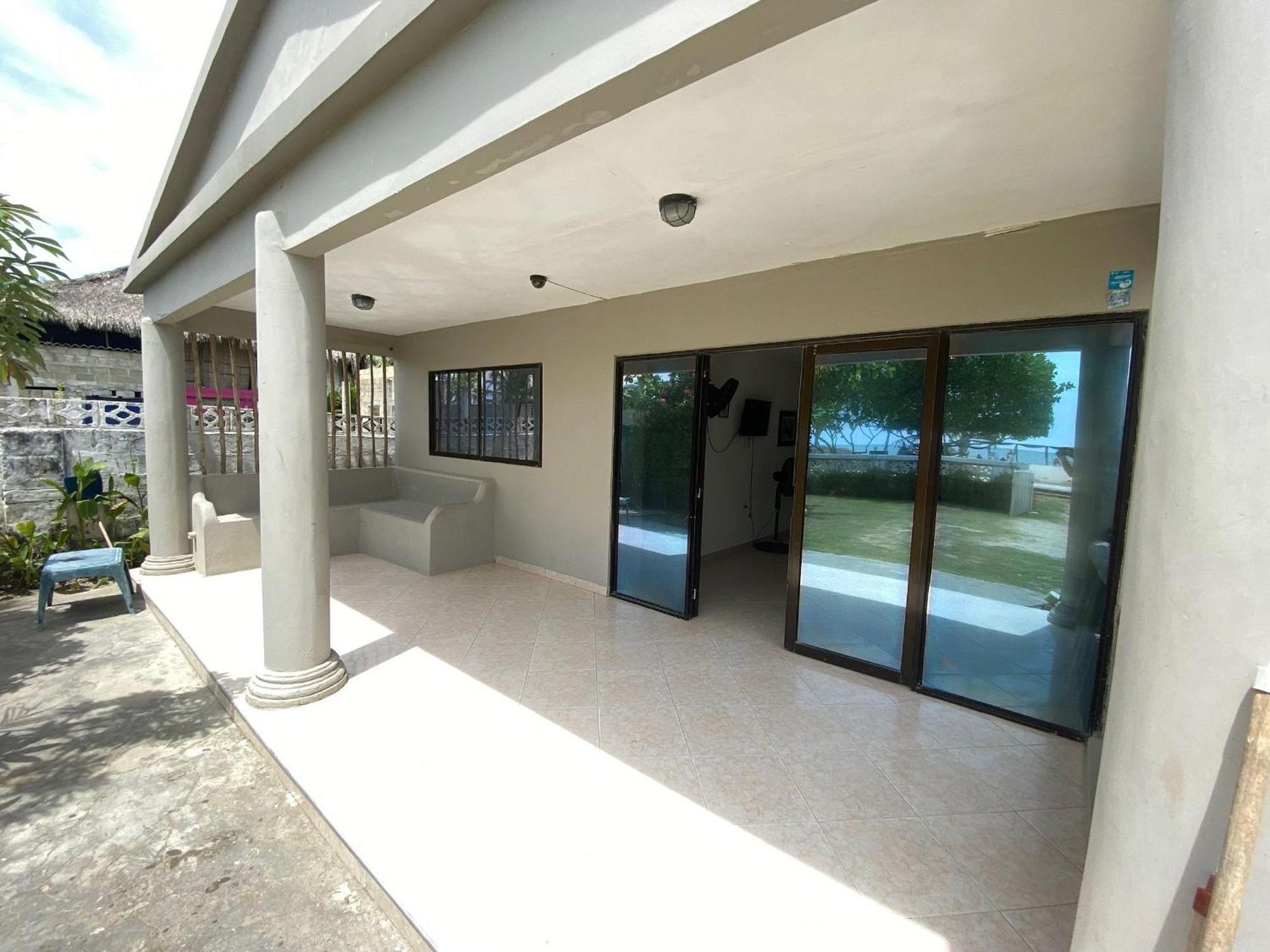 Holiday home Casa De Playa Manecal