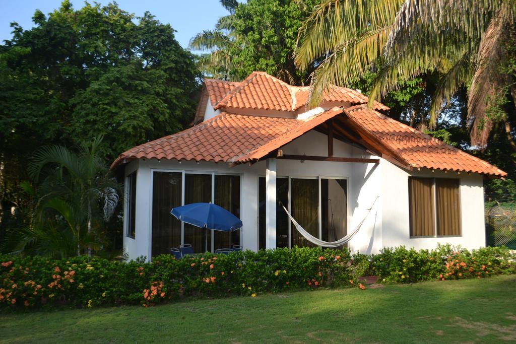 Atlantis Country house