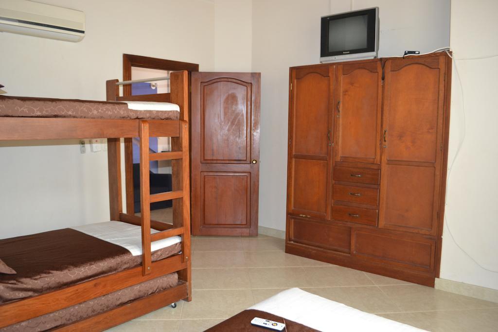 Atlantis Country house