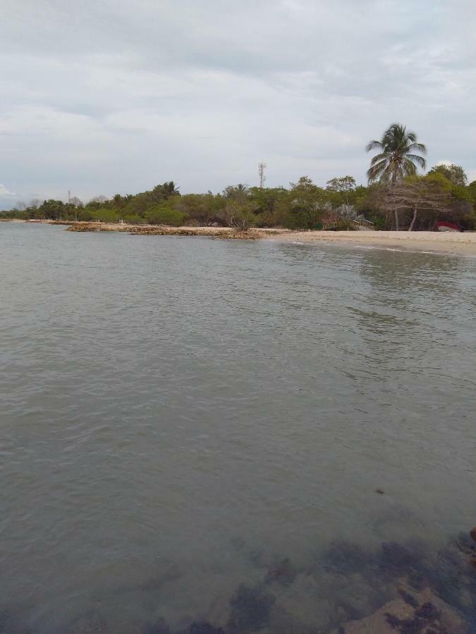 Mar Sereno Recinto Natural Casa Museo Mery Lora De Cifuentes De Frente Al Mar Holiday home *